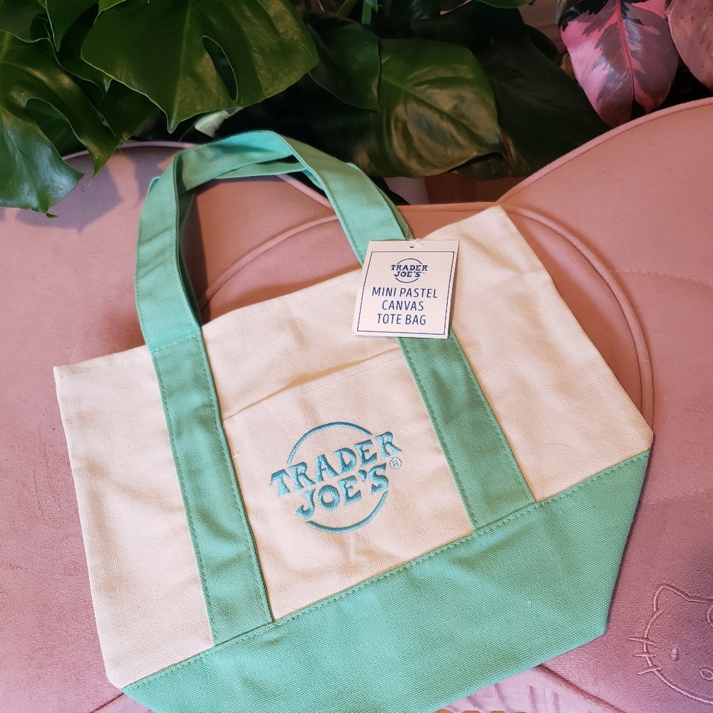 NWT Trader Joe's Limited Edition Mini Tote bag - Green
